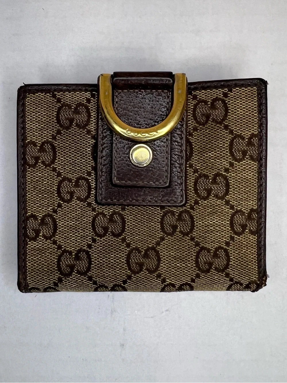 Gucci Abbey D-Ring Compact Wallet